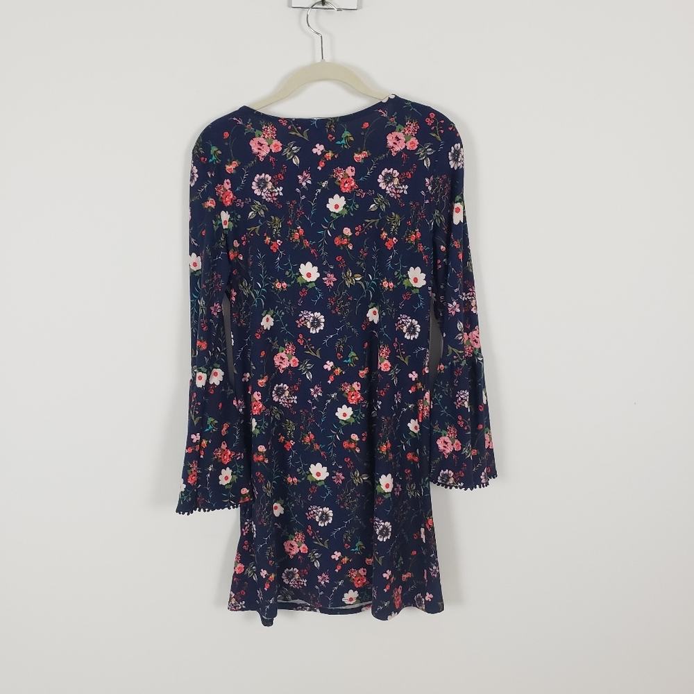 5/$12 DEREK Heart Floral Dress - Picture 6 of 11